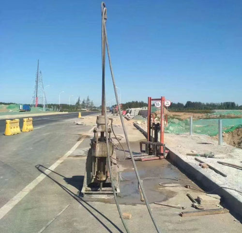 西华公路高聚物注浆加固